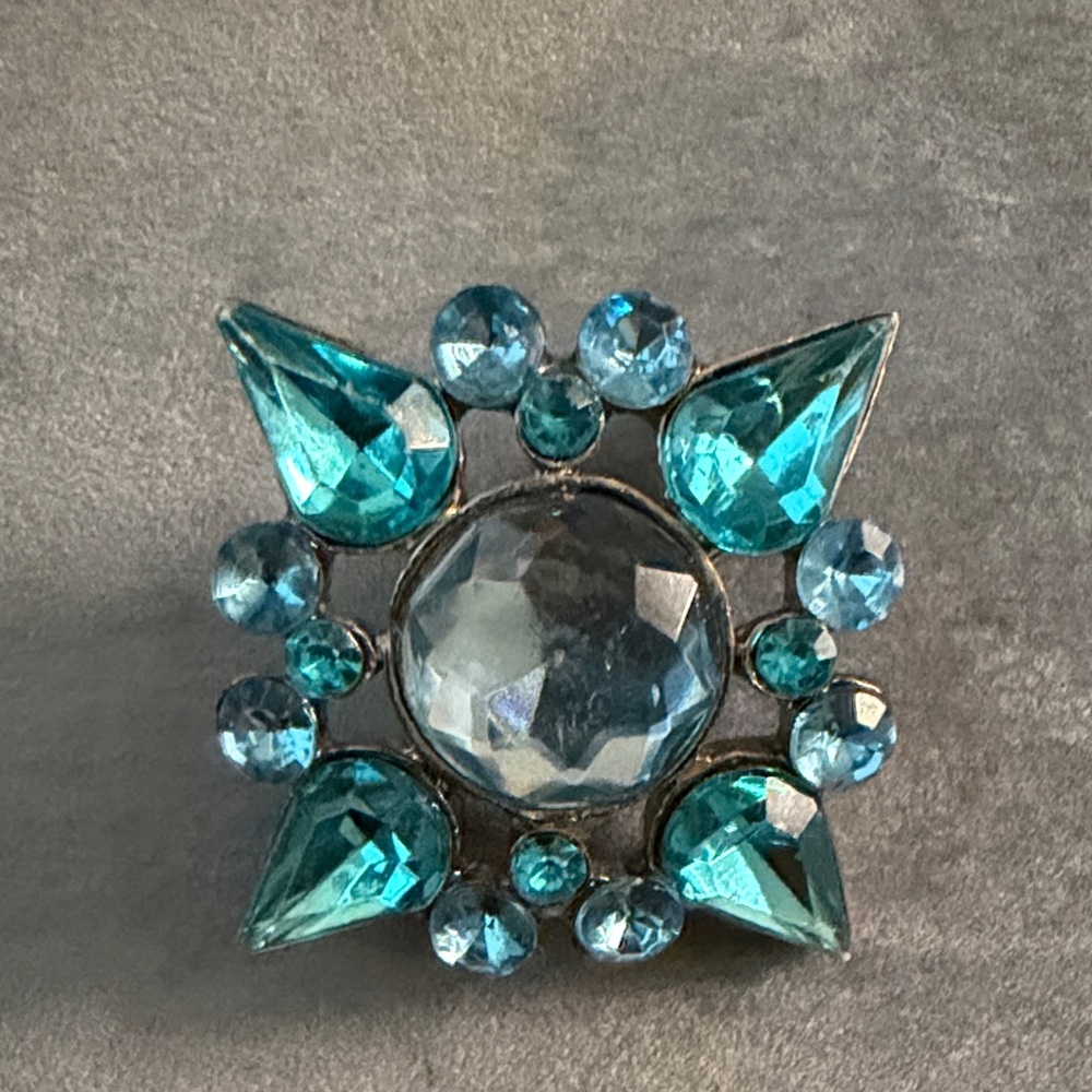 Vintage Teal and Aqua Crystal Sunburst Brooch